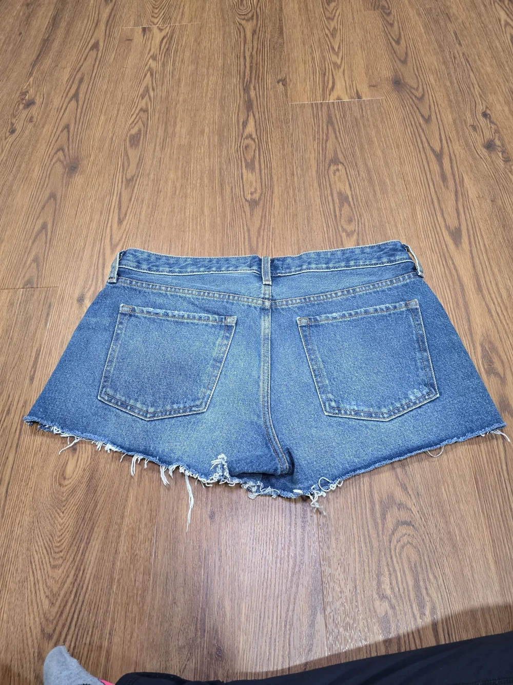 Abercrombie & Fitch Blue Distressed Denim Short Shorts